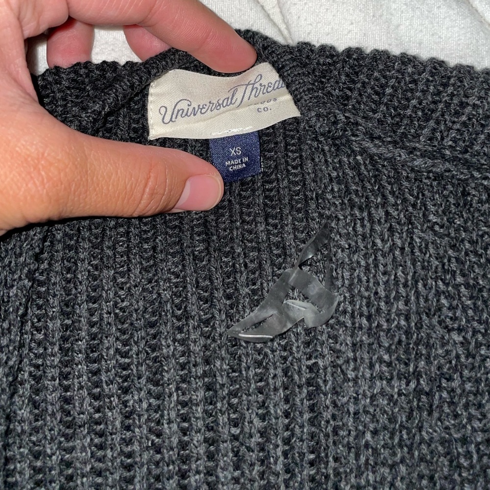 Knit - Picture 2 of 3